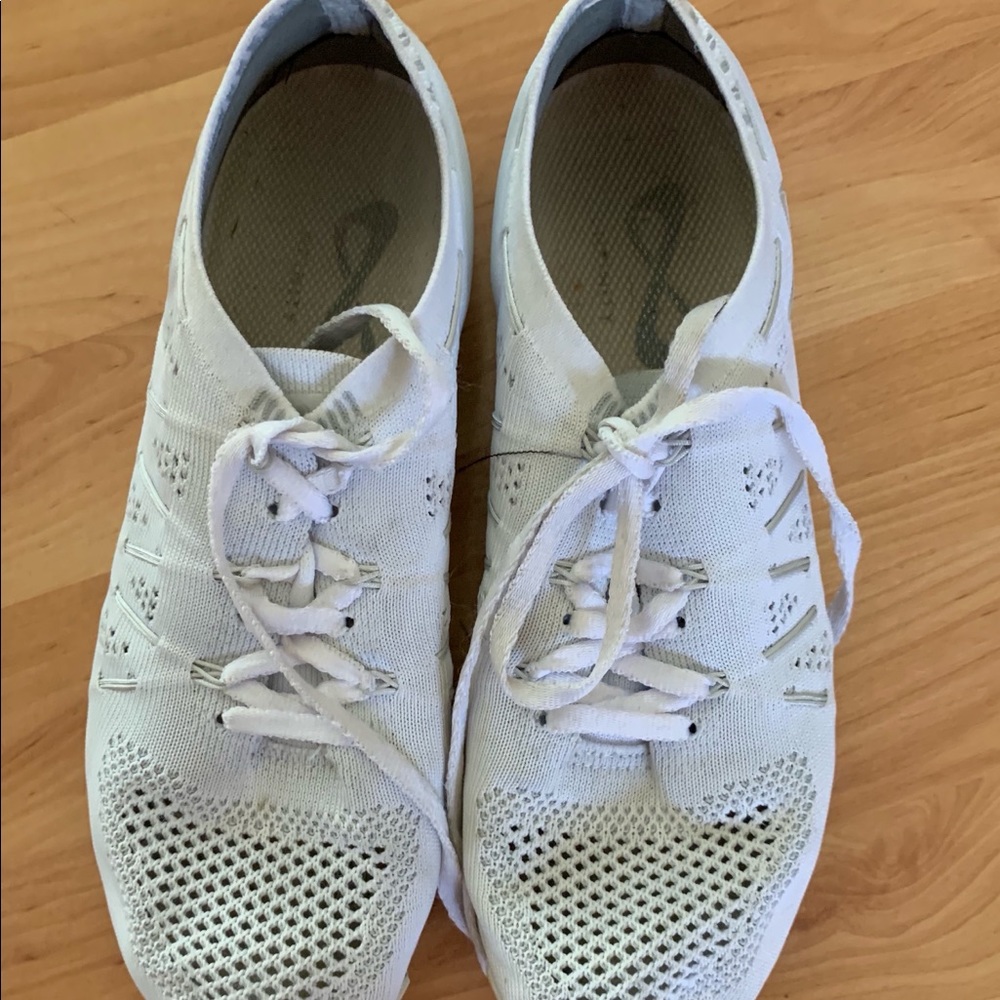 Nfinity flyte cheer shoes white 8